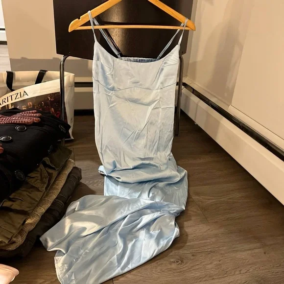 Elegant Blue Women's Dress - Picture 8 of 12